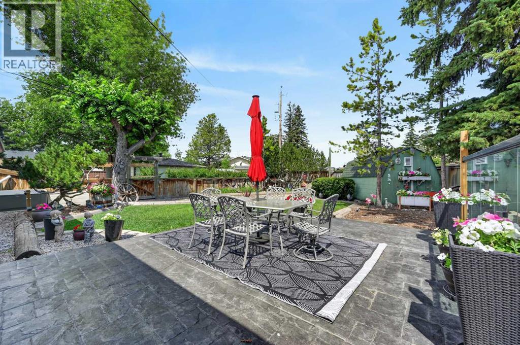 8008 36 Avenue NW, Calgary, Alberta  T3B 1W3 - Photo 31 - A2329770