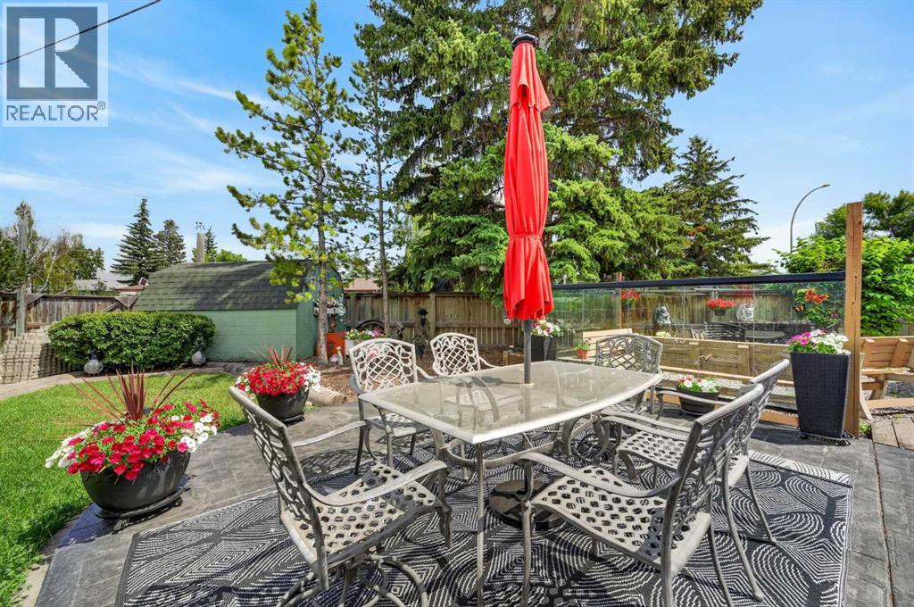 8008 36 Avenue NW, Calgary, Alberta  T3B 1W3 - Photo 32 - A2329770