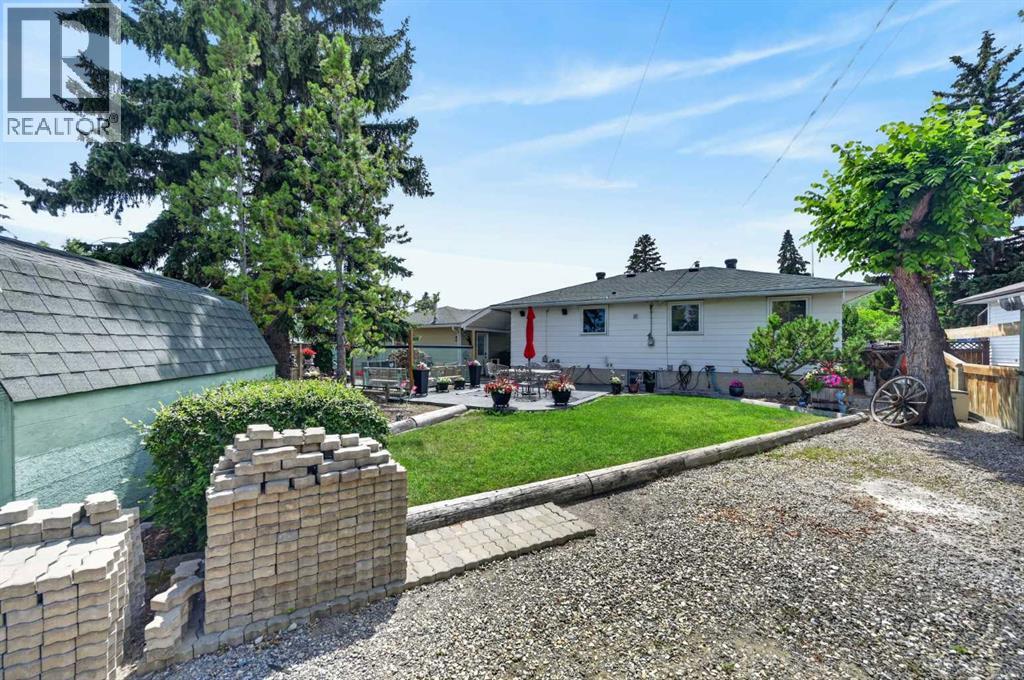 8008 36 Avenue NW, Calgary, Alberta  T3B 1W3 - Photo 36 - A2329770