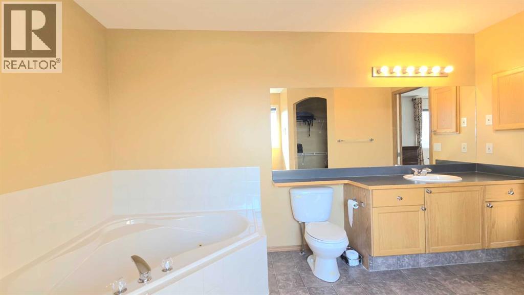 210 Panamount Hill NW, Calgary, Alberta  T3K 5P5 - Photo 33 - A2330714