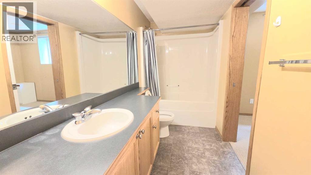 210 Panamount Hill NW, Calgary, Alberta  T3K 5P5 - Photo 36 - A2330714