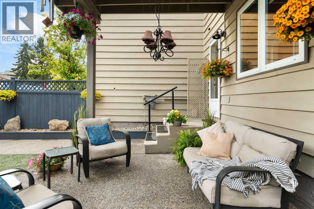 8424 Berkley Road NW, Calgary, Alberta  T3K 1B4 - Photo 28 - A2331437
