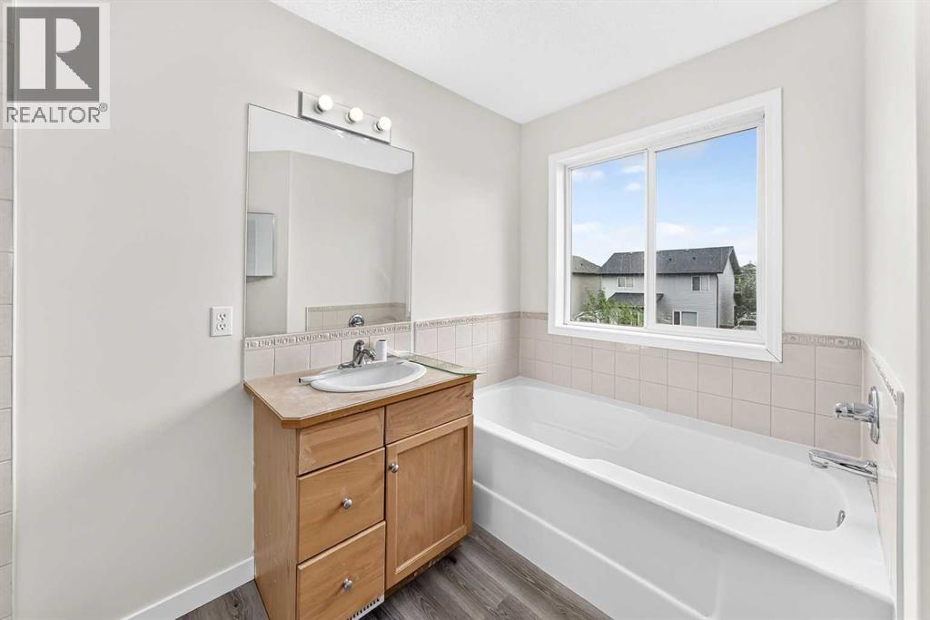 531 Stonegate Road NW, Airdrie, Alberta  T4B 2Z9 - Photo 14 - A2334891