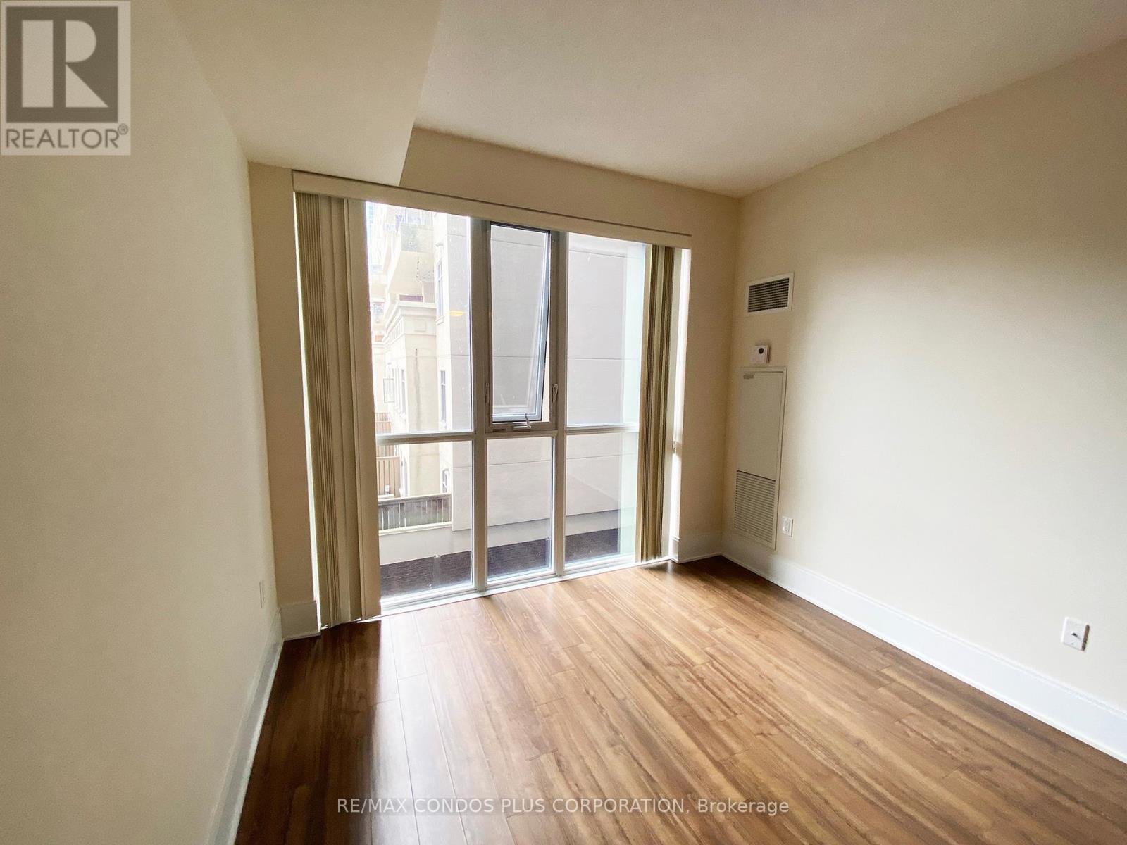 325 - 560 Front Street W, Toronto, Ontario  M5V 1C1 - Photo 9 - C13640790