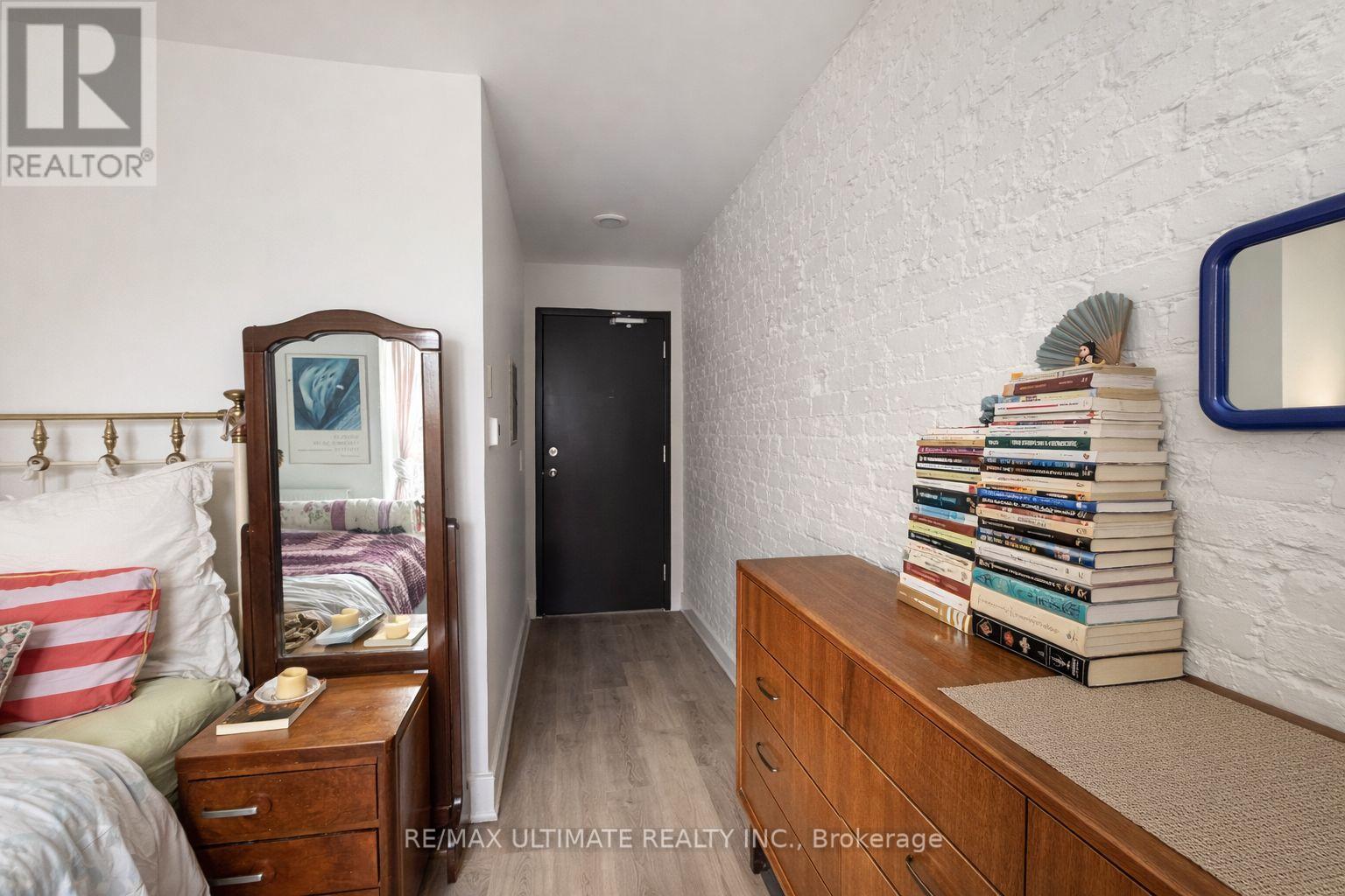 301 - 432 St Clarens Avenue, Toronto, Ontario  M6H 3W3 - Photo 4 - C13640792