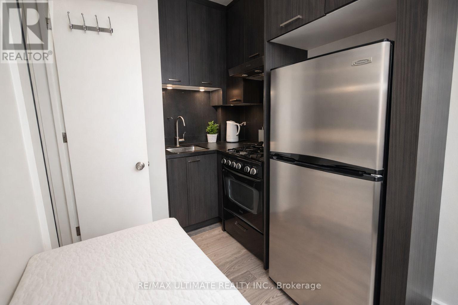 301 - 432 St Clarens Avenue, Toronto, Ontario  M6H 3W3 - Photo 7 - C13640792