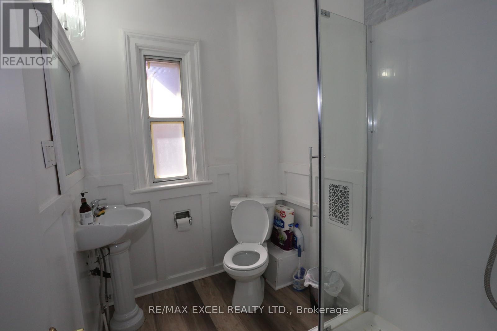 15 Oxford Street, Toronto, Ontario  M5T 1N8 - Photo 14 - C13640802