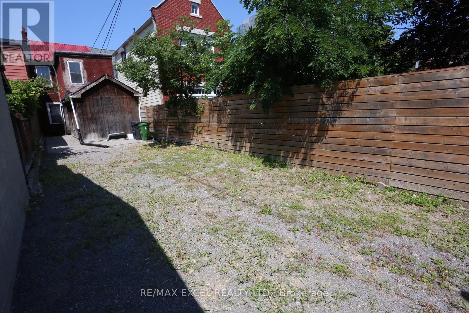 15 Oxford Street, Toronto, Ontario  M5T 1N8 - Photo 25 - C13640802