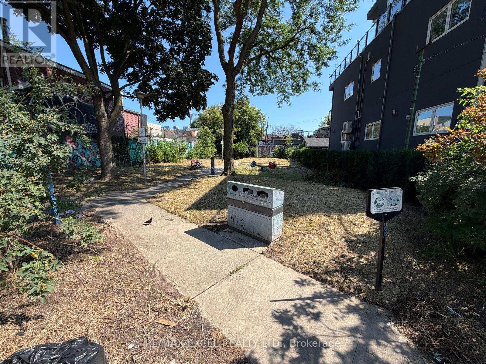 15 Oxford Street, Toronto, Ontario  M5T 1N8 - Photo 27 - C13640802