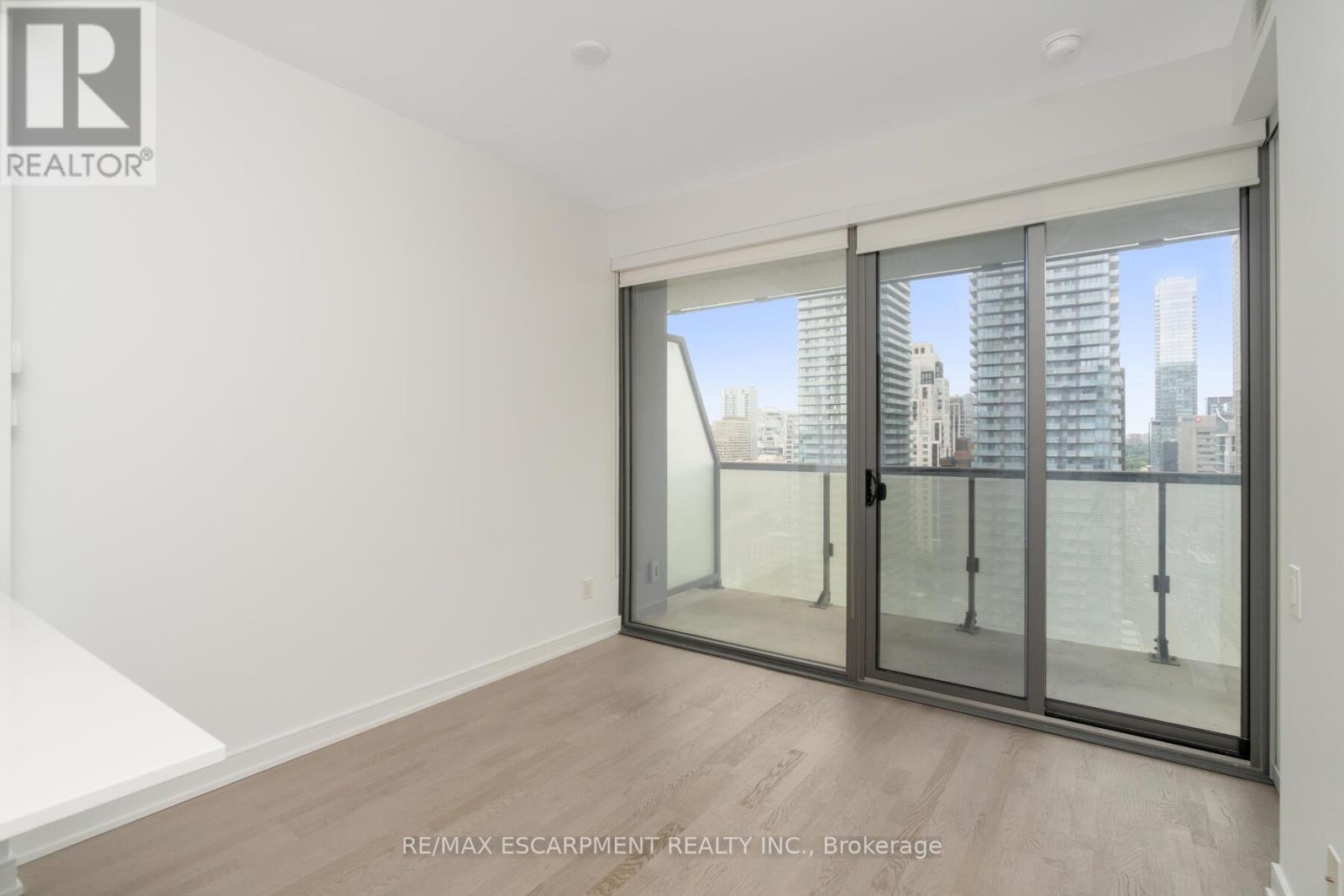 2209 - 57 St Joseph Street, Toronto, Ontario  M5S 0C5 - Photo 10 - C13640818