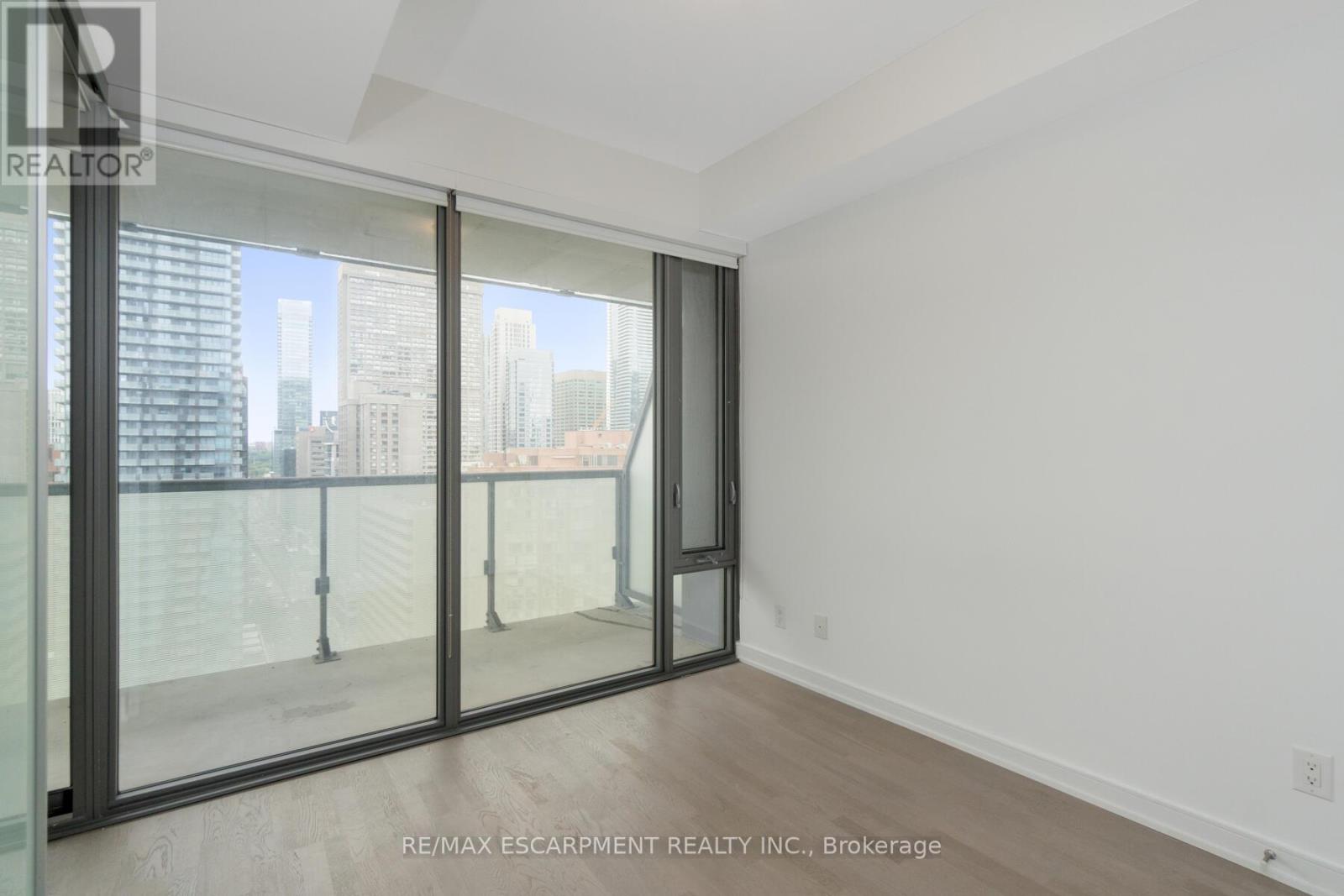 2209 - 57 St Joseph Street, Toronto, Ontario  M5S 0C5 - Photo 18 - C13640818