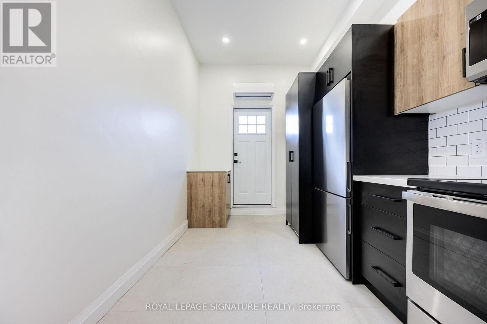 2nd Floor - 414 Spadina Avenue, Toronto, Ontario  M5T 2G7 - Photo 11 - C13640864