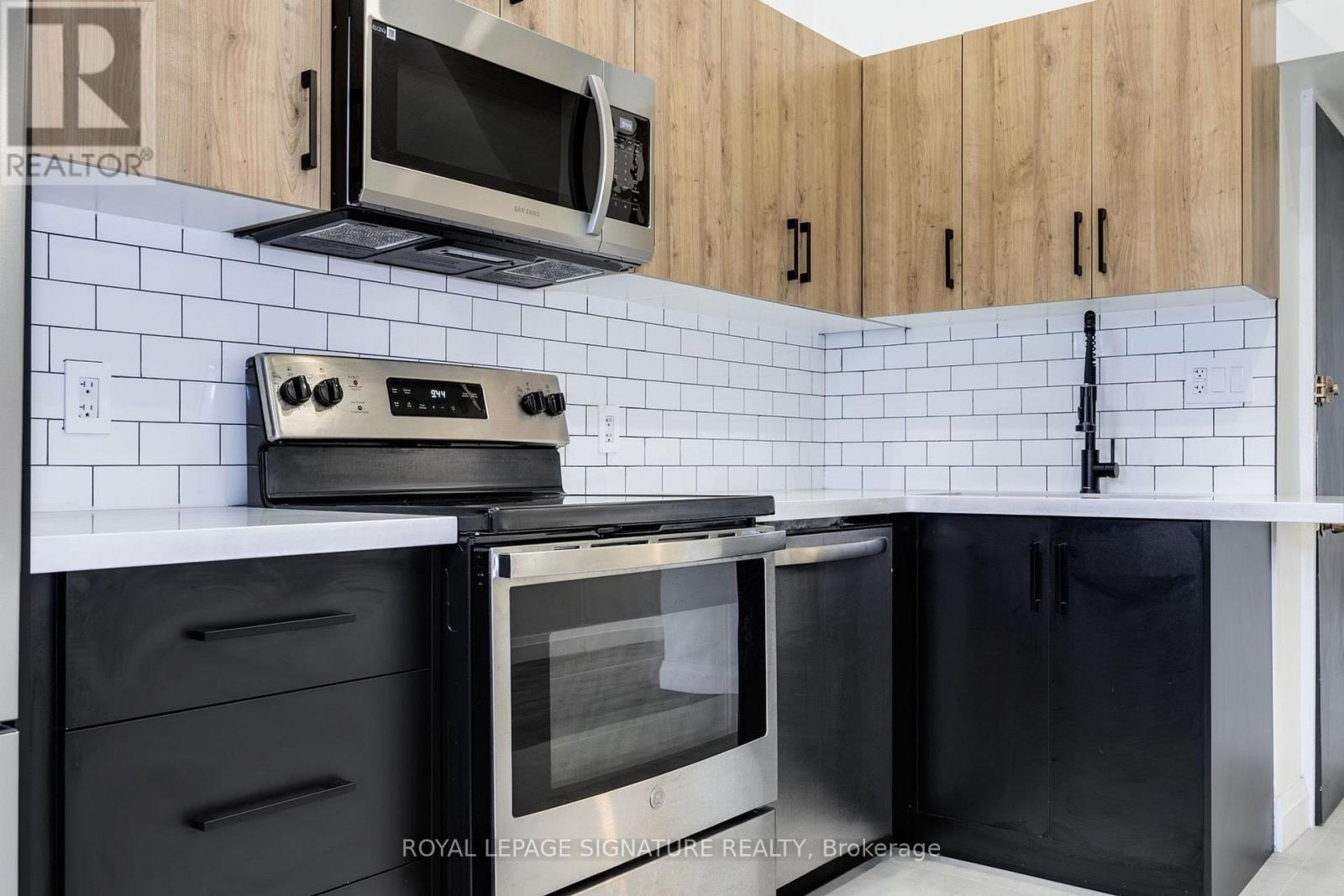 2nd Floor - 414 Spadina Avenue, Toronto, Ontario  M5T 2G7 - Photo 12 - C13640864