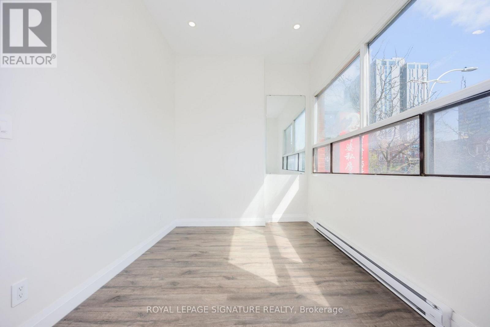 2nd Floor - 414 Spadina Avenue, Toronto, Ontario  M5T 2G7 - Photo 3 - C13640864