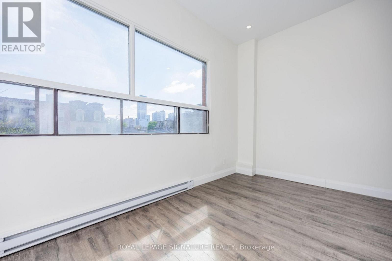 2nd Floor - 414 Spadina Avenue, Toronto, Ontario  M5T 2G7 - Photo 5 - C13640864