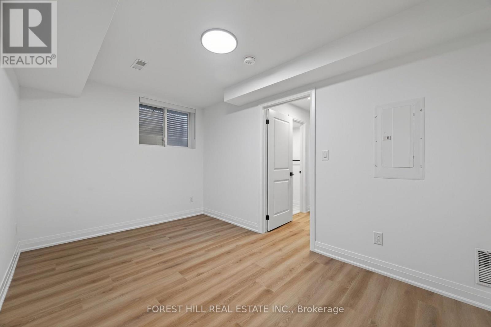 R - Garden - 221 Churchill Avenue, Toronto, Ontario  M2N 1X6 - Photo 24 - C13640918