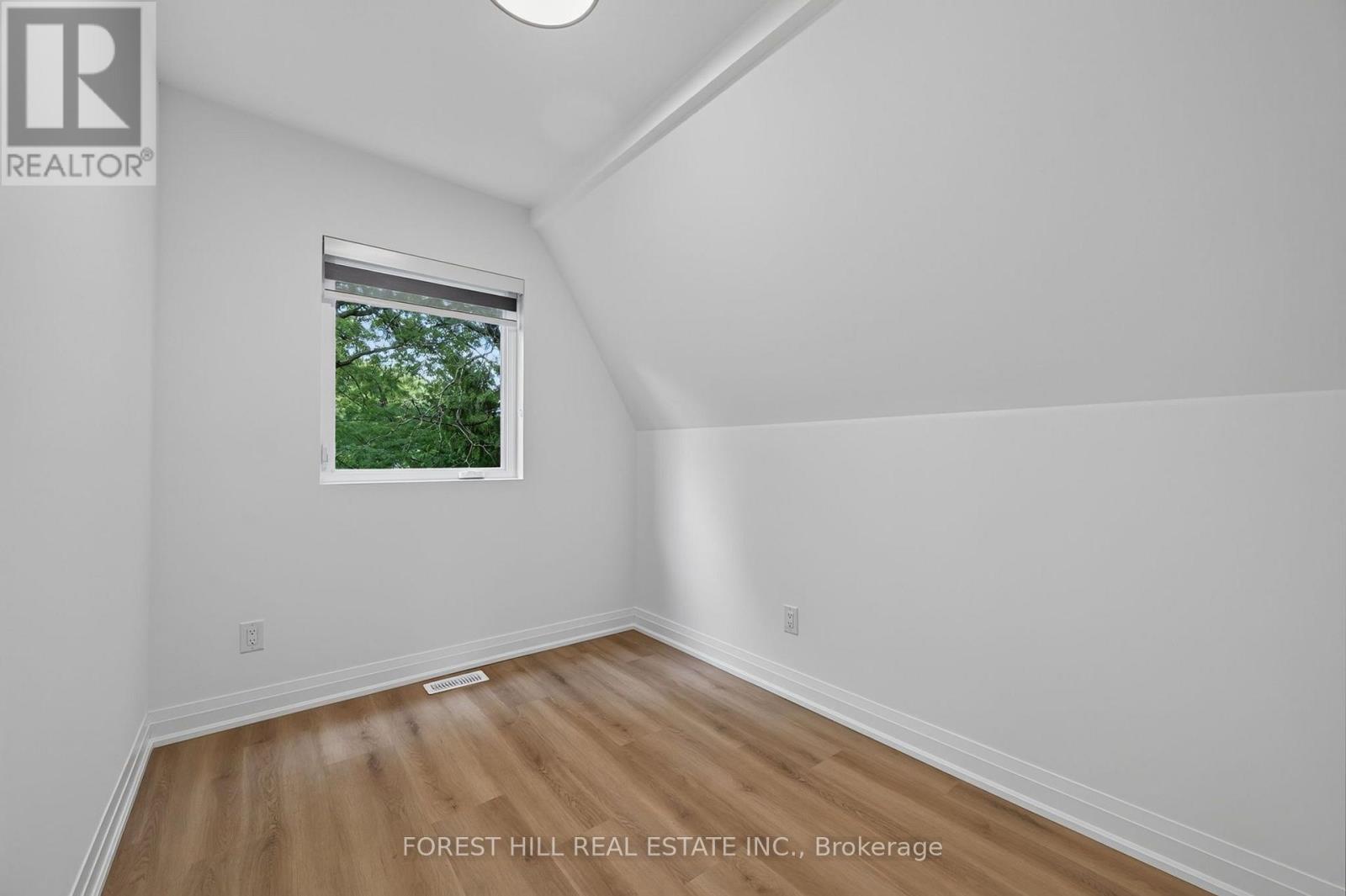 R - Garden - 221 Churchill Avenue, Toronto, Ontario  M2N 1X6 - Photo 29 - C13640918