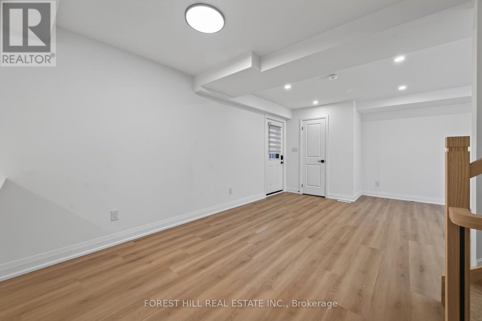 R - Garden - 221 Churchill Avenue, Toronto, Ontario  M2N 1X6 - Photo 37 - C13640918
