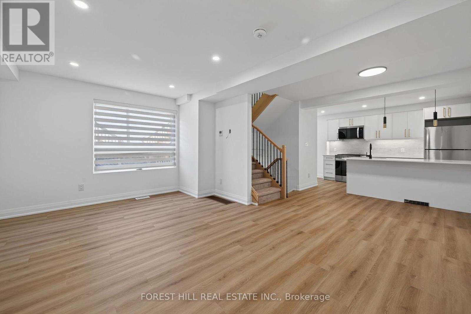 R - Garden - 221 Churchill Avenue, Toronto, Ontario  M2N 1X6 - Photo 38 - C13640918