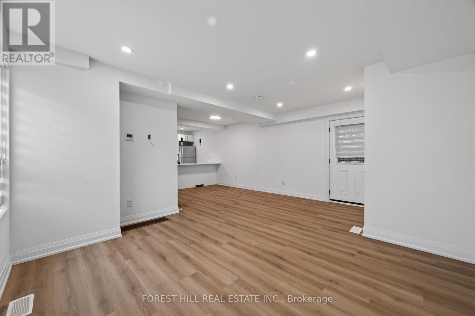 R - Garden - 221 Churchill Avenue, Toronto, Ontario  M2N 1X6 - Photo 41 - C13640918