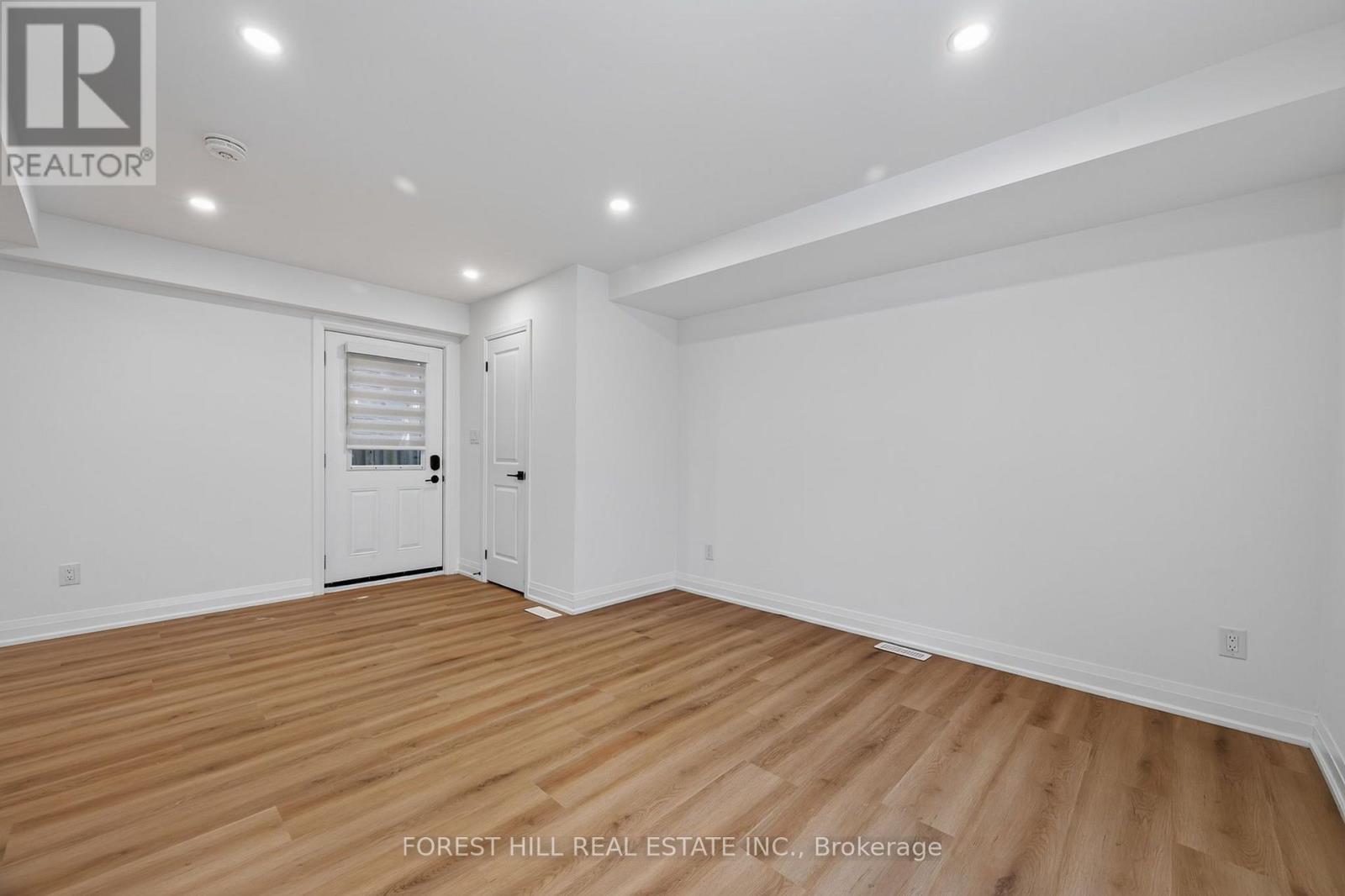 R - Garden - 221 Churchill Avenue, Toronto, Ontario  M2N 1X6 - Photo 42 - C13640918