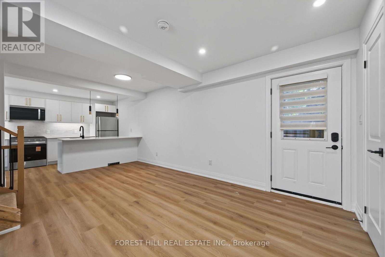 R - Garden - 221 Churchill Avenue, Toronto, Ontario  M2N 1X6 - Photo 7 - C13640918