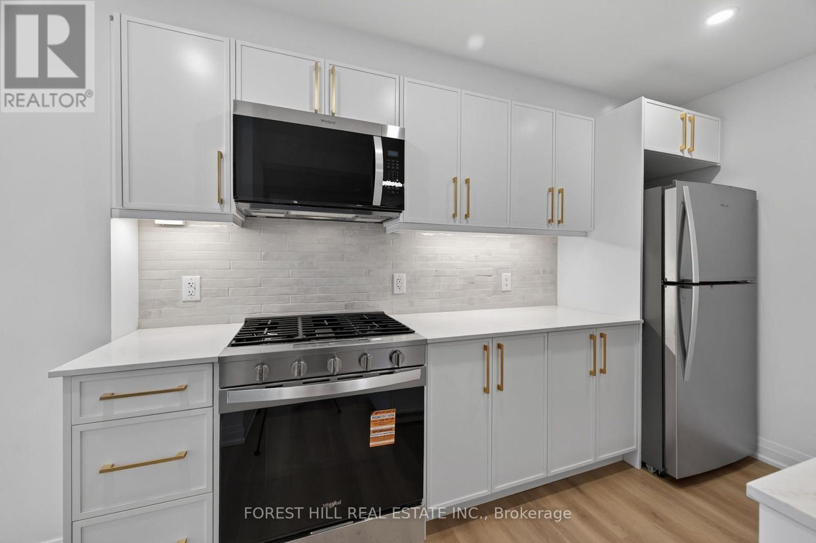 R - Garden - 221 Churchill Avenue, Toronto, Ontario  M2N 1X6 - Photo 9 - C13640918