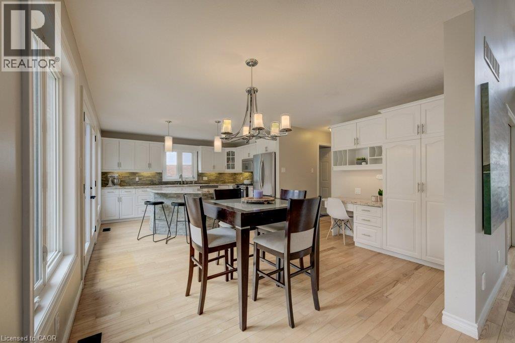 207 Woodridge Drive, Mannheim, Ontario  N0B 2N0 - Photo 12 - 40853548