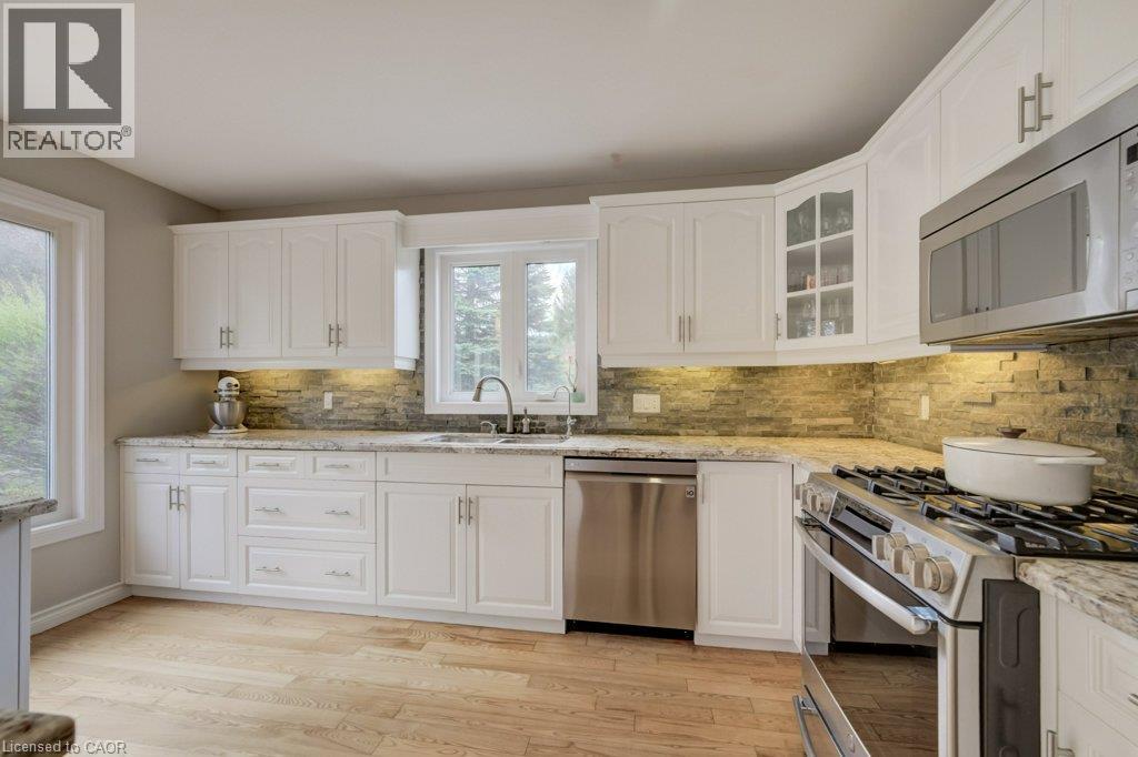 207 Woodridge Drive, Mannheim, Ontario  N0B 2N0 - Photo 14 - 40853548