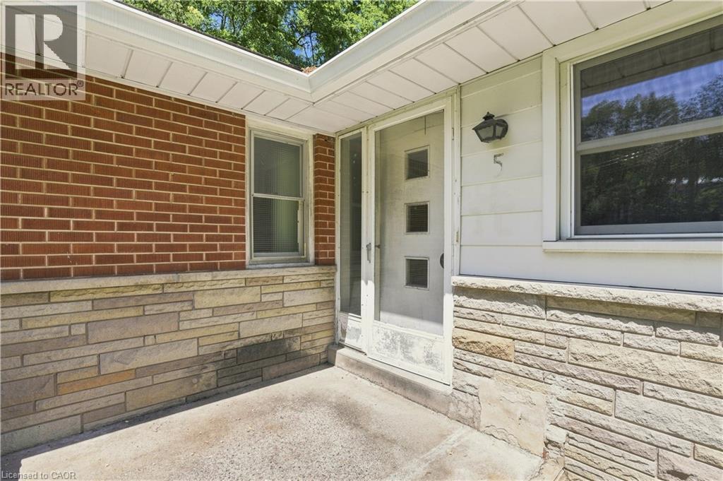 5 Hatfield Place, Hamilton, Ontario  L9H 4J7 - Photo 3 - 40853514