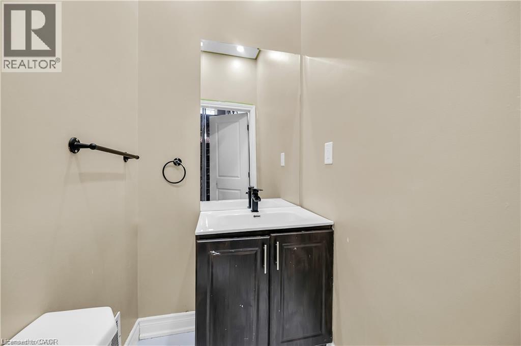 334 Cannon Street E, Hamilton, Ontario  L8L 2B9 - Photo 16 - 40853376