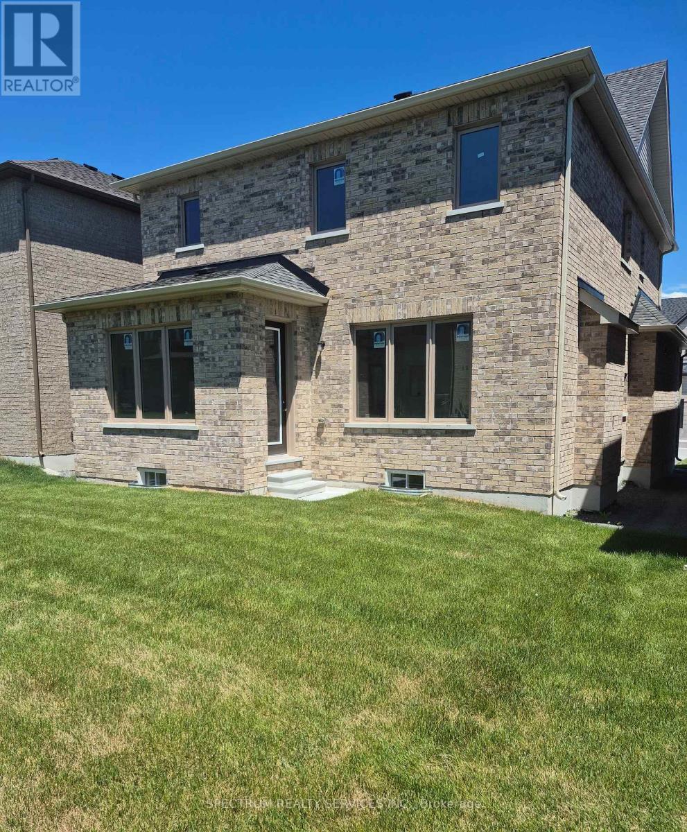 18 Rogerson Street, Clarington, Ontario  L1B 0W4 - Photo 6 - E13640800