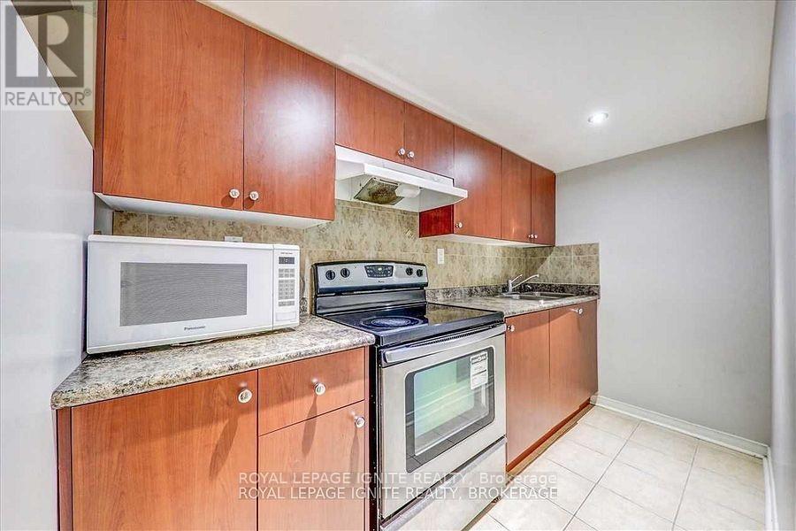 Bsmt - 32 Lansbury Drive, Toronto, Ontario  M1V 3H6 - Photo 14 - E13640846