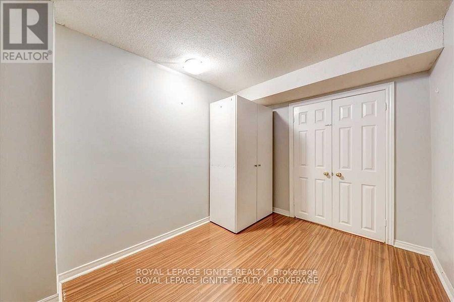 Bsmt - 32 Lansbury Drive, Toronto, Ontario  M1V 3H6 - Photo 9 - E13640846