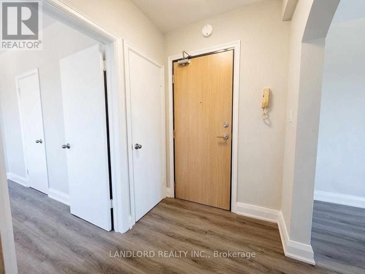 301 - 36 Wood Glen Road, Toronto, Ontario  M1N 2V9 - Photo 10 - E13640870