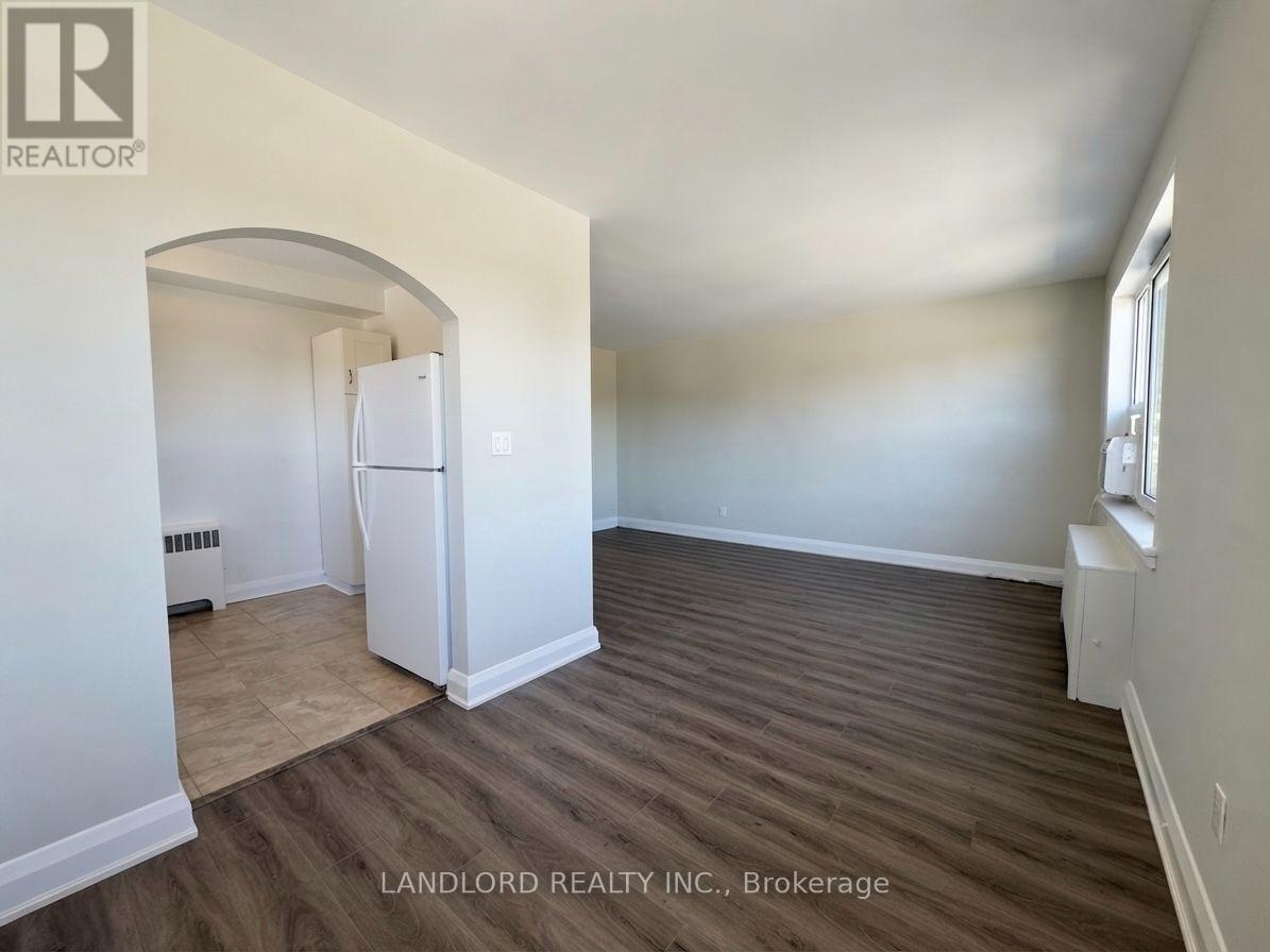 301 - 36 Wood Glen Road, Toronto, Ontario  M1N 2V9 - Photo 4 - E13640870