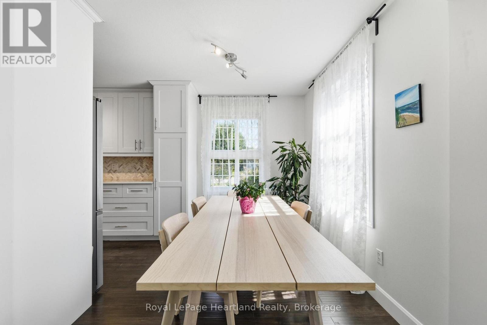 770 Scott Street W, North Perth, Ontario  N4W 1J5 - Photo 8 - X13640838