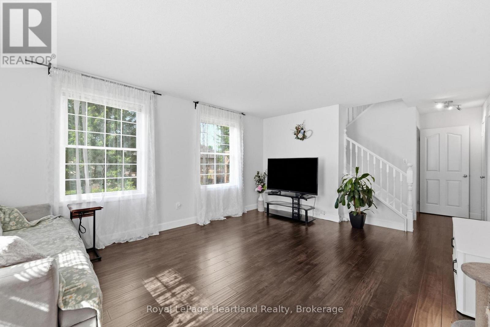 770 Scott Street W, North Perth, Ontario  N4W 1J5 - Photo 9 - X13640838