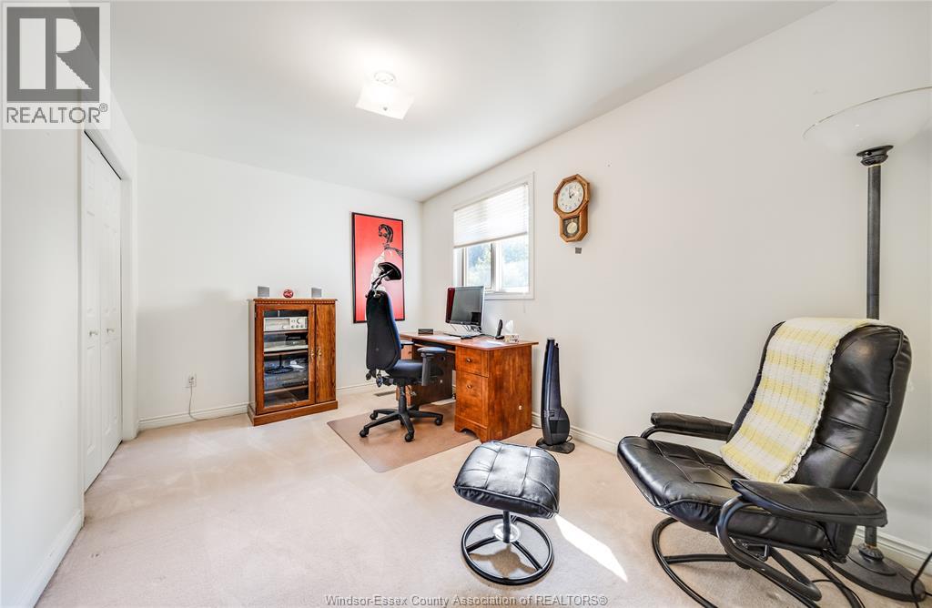 2485 Youngstown Street, Windsor, Ontario  N9E 4L7 - Photo 28 - 26018112