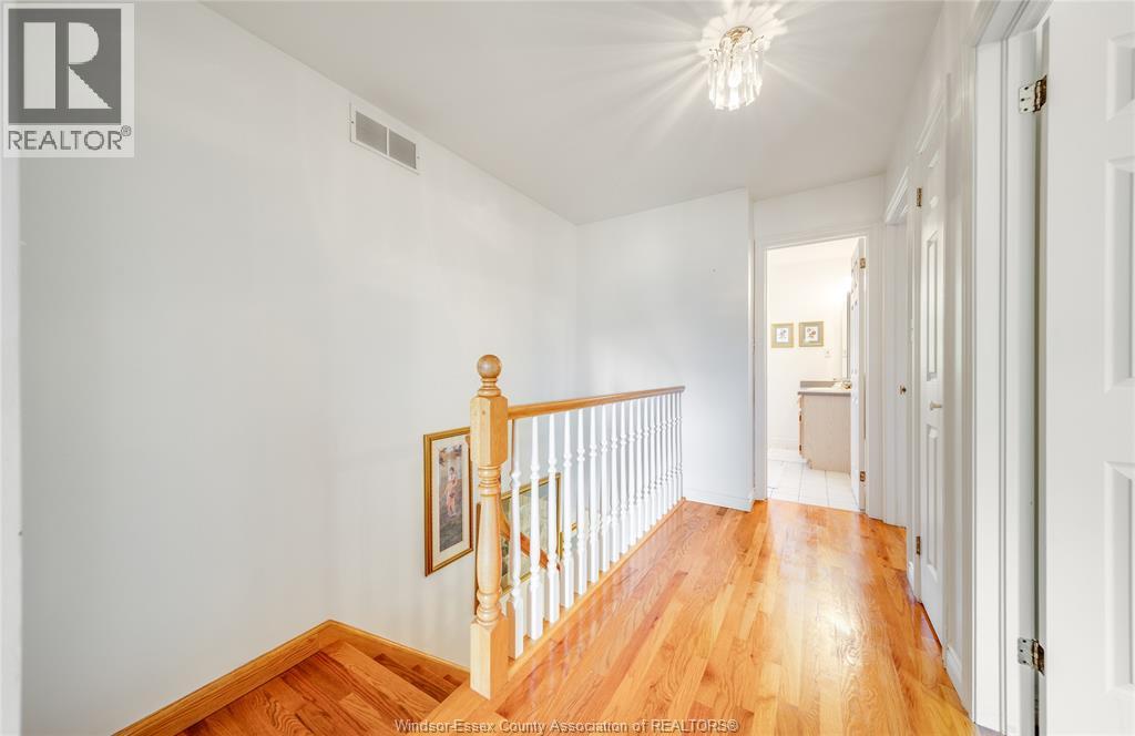 2485 Youngstown Street, Windsor, Ontario  N9E 4L7 - Photo 21 - 26018112