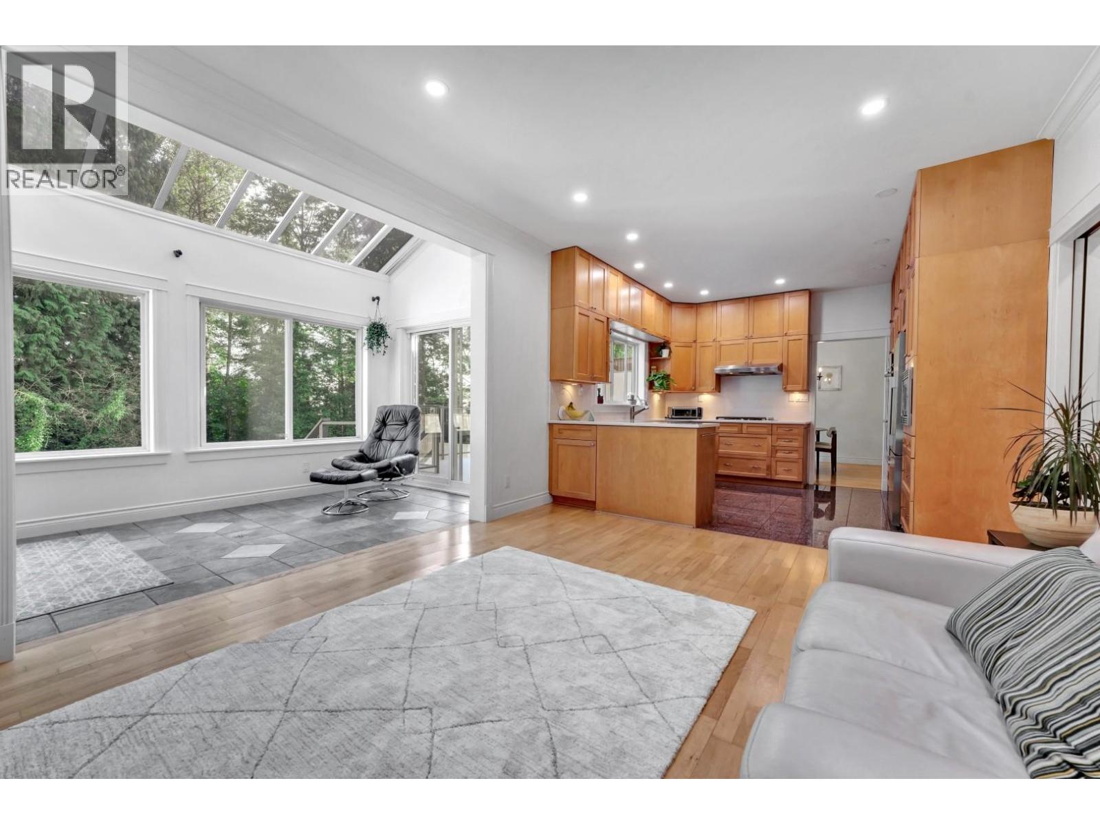 425 Tempe Crescent, North Vancouver, British Columbia V7N 1E7 - Photo 25 - R3138918