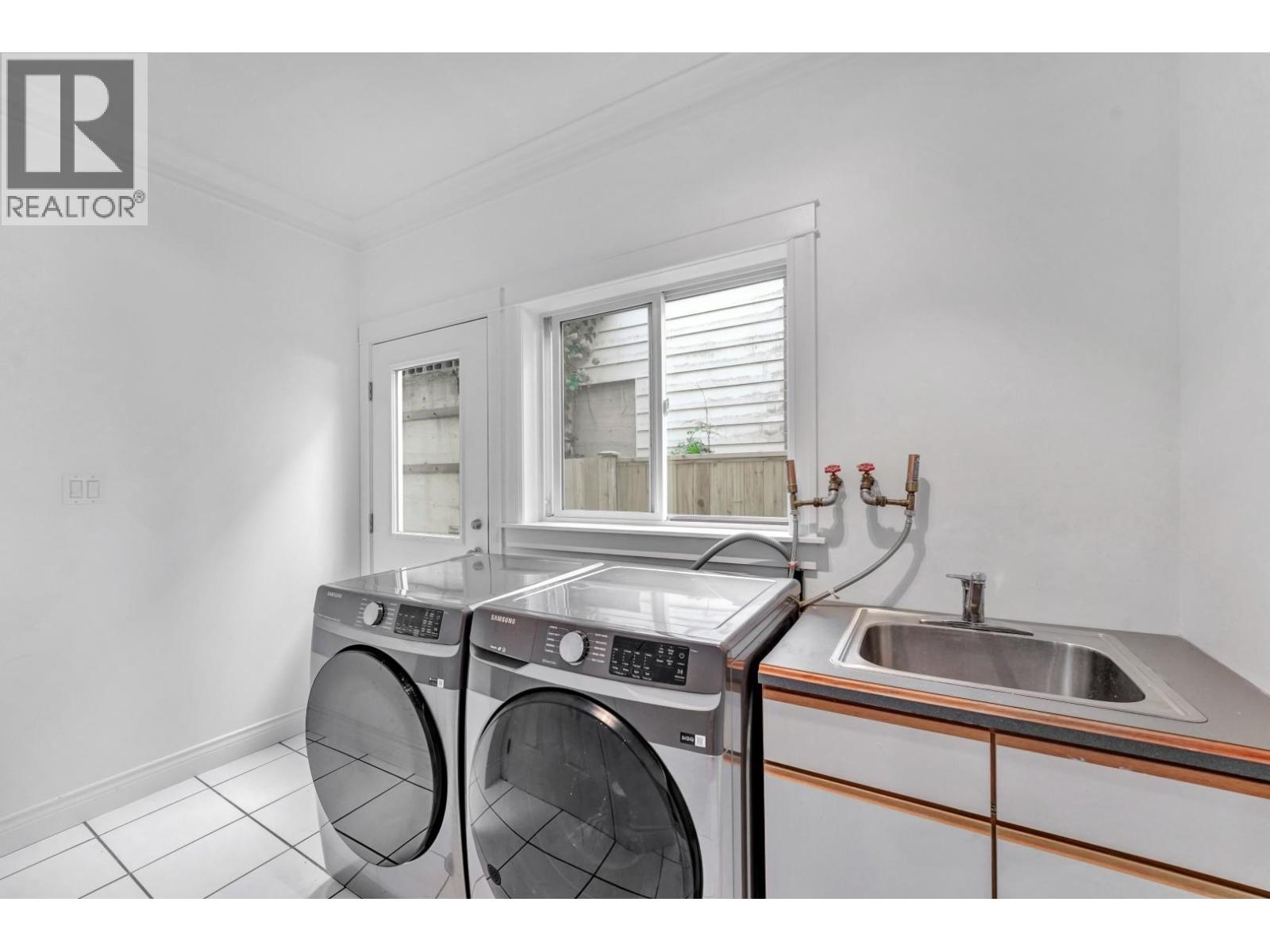 425 Tempe Crescent, North Vancouver, British Columbia V7N 1E7 - Photo 19 - R3138918