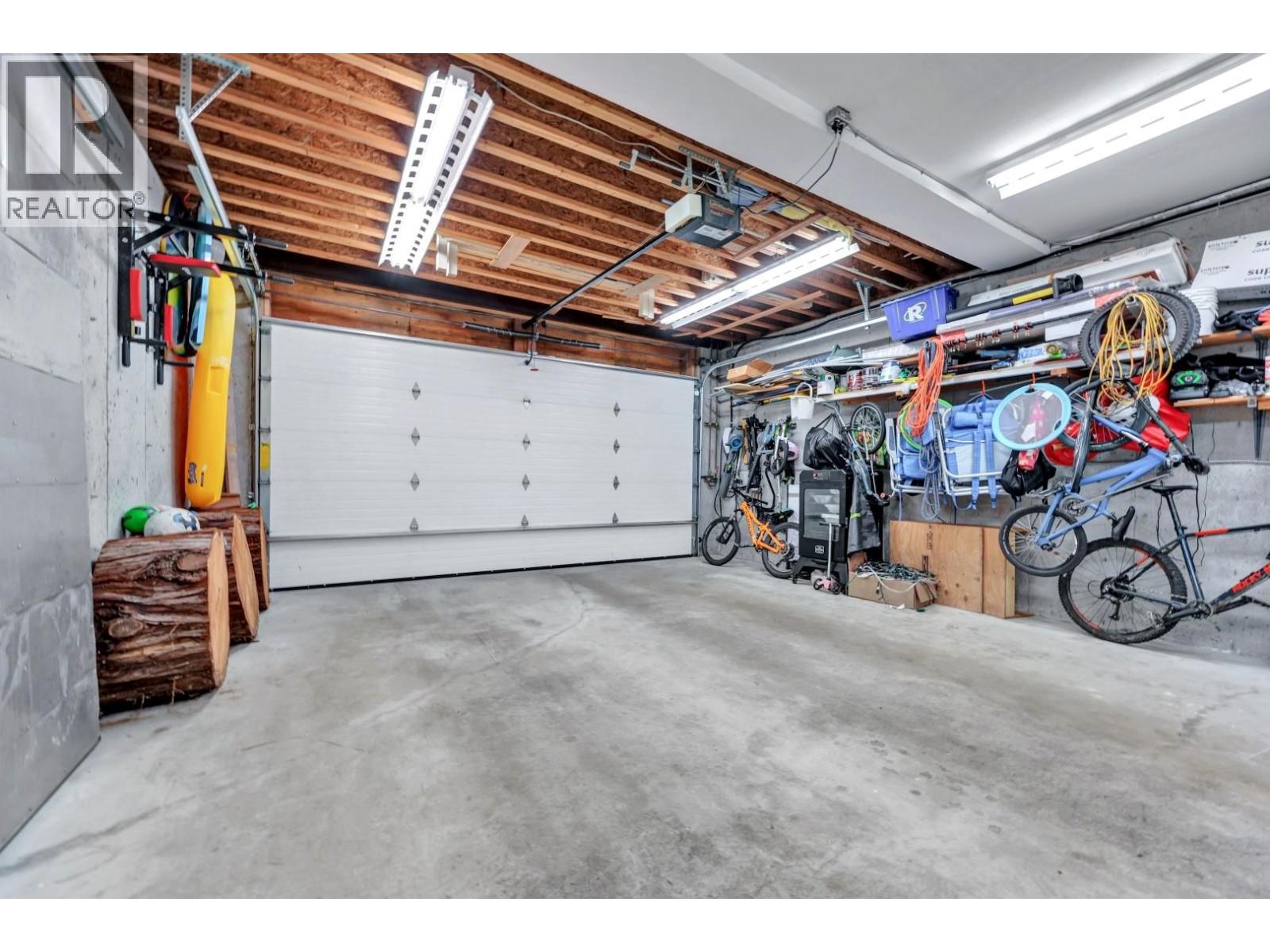 425 Tempe Crescent, North Vancouver, British Columbia V7N 1E7 - Photo 13 - R3138918