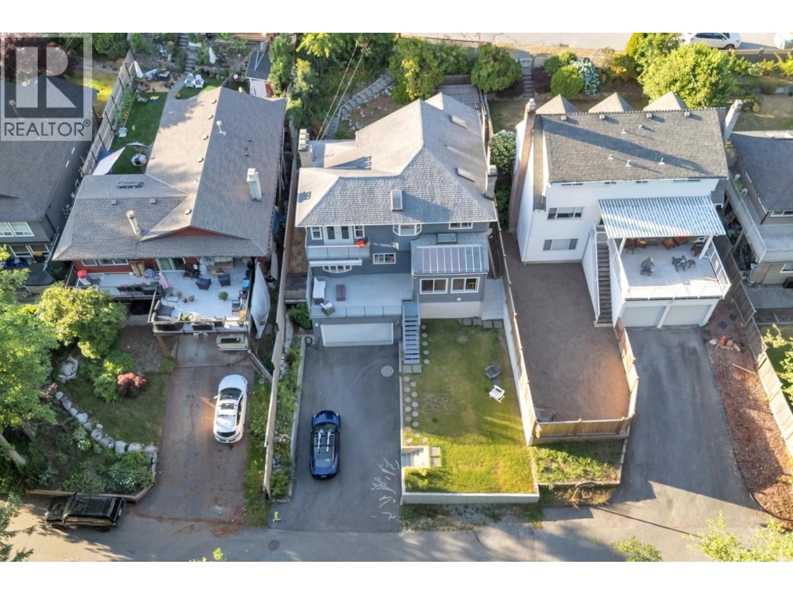 425 Tempe Crescent, North Vancouver, British Columbia V7N 1E7 - Photo 5 - R3138918