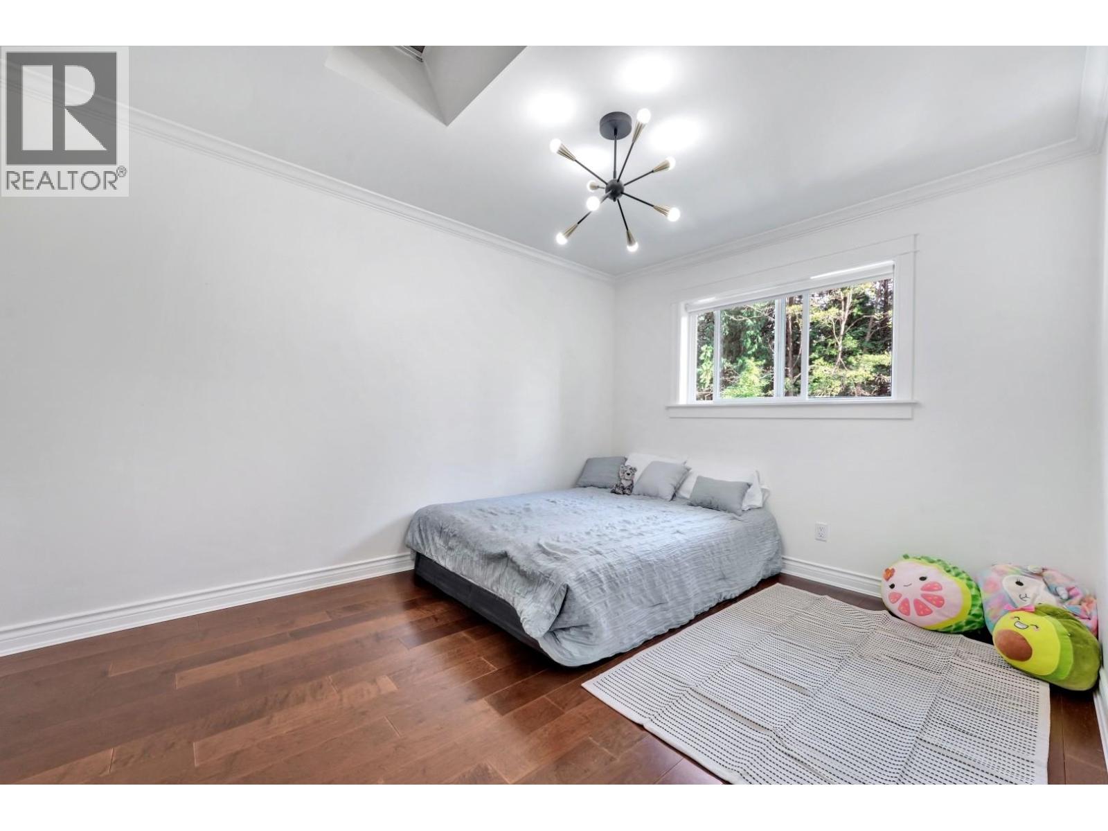 425 Tempe Crescent, North Vancouver, British Columbia V7N 1E7 - Photo 12 - R3138918