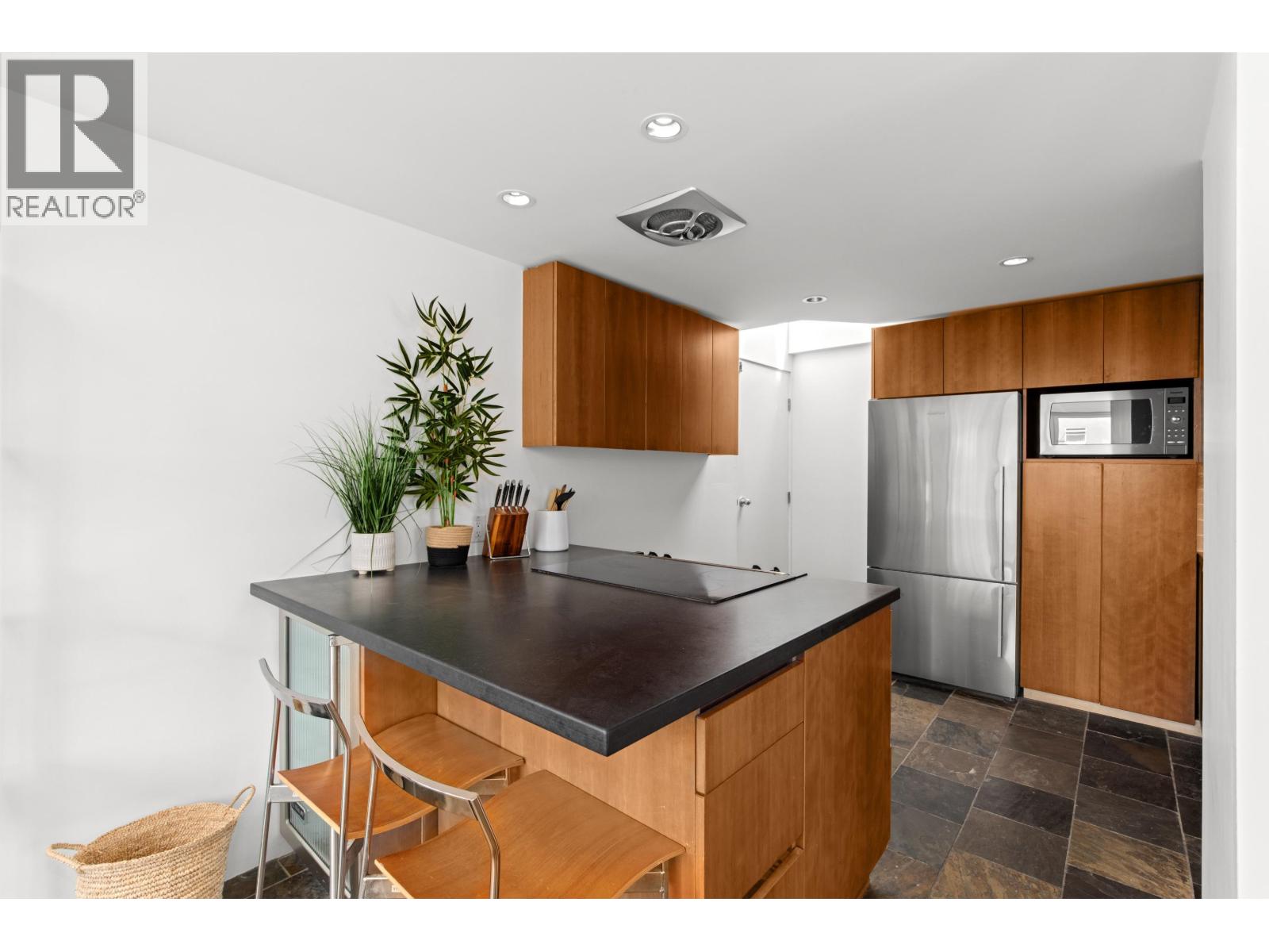 9 1934 Barclay Street, Vancouver, British Columbia V6G 1L3 - Photo 5 - R3126362