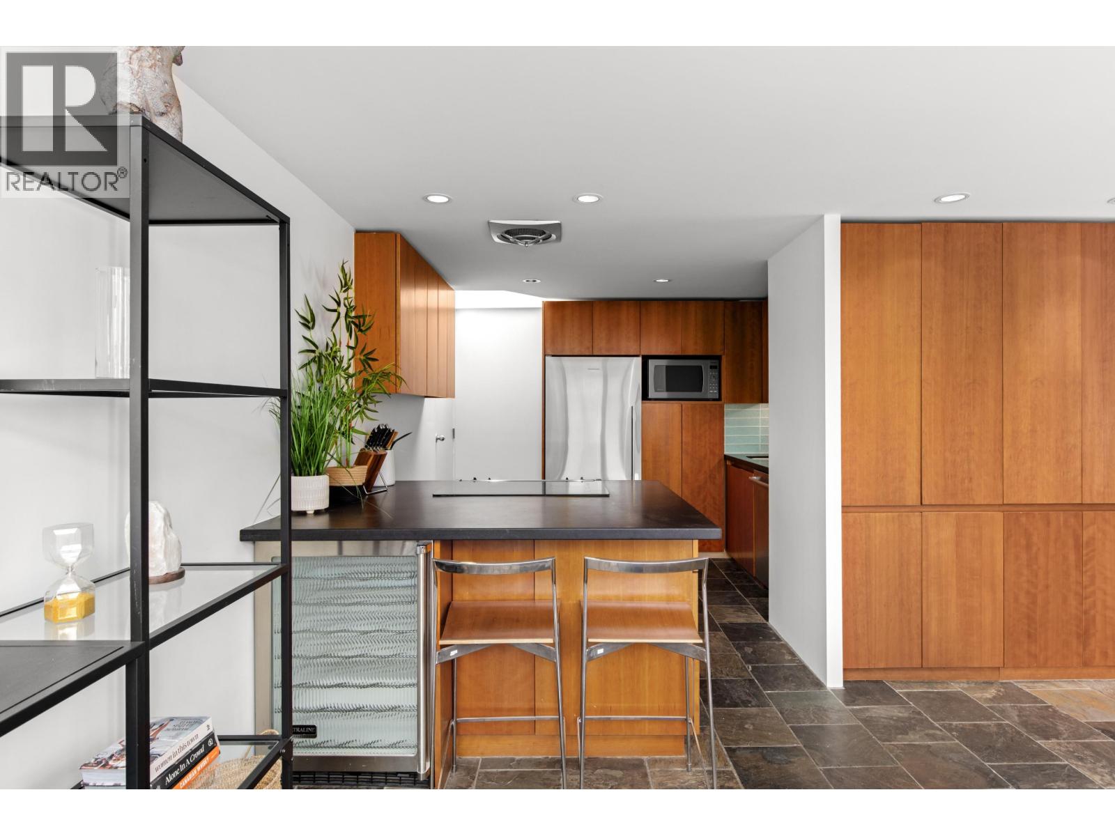 9 1934 Barclay Street, Vancouver, British Columbia V6G 1L3 - Photo 7 - R3126362