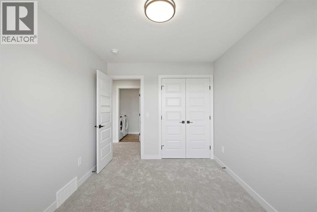 42 Waterford Mews, Chestermere, Alberta  T1X 3B6 - Photo 32 - A2316033