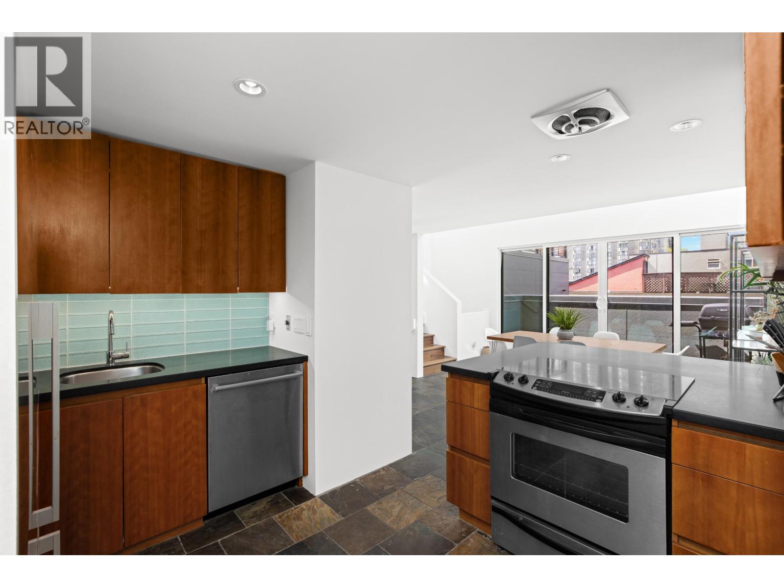 9 1934 Barclay Street, Vancouver, British Columbia V6G 1L3 - Photo 8 - R3126362