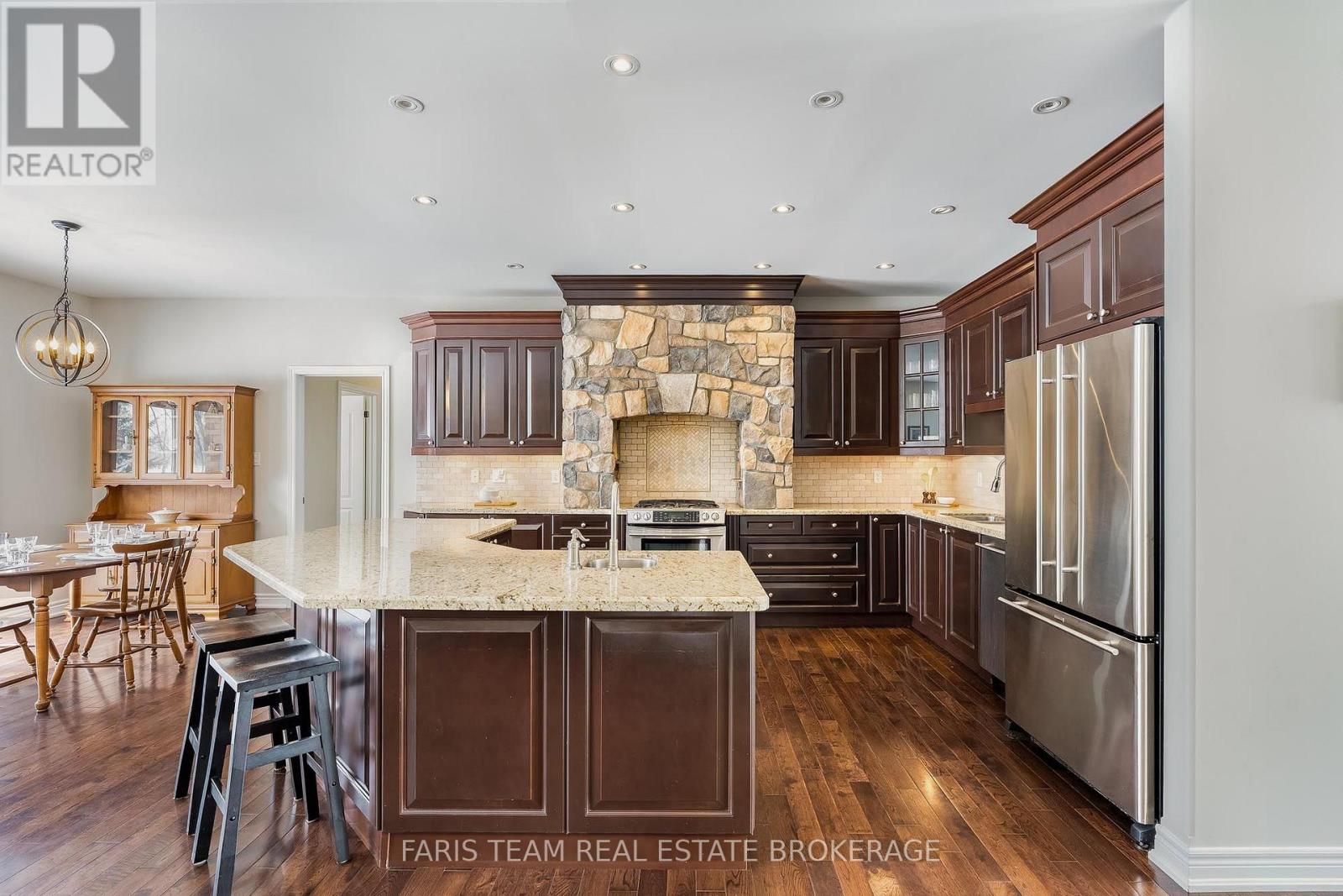 30 Fisher Drive, Adjala-Tosorontio (Everett), Ontario  L0M 1J0 - Photo 5 - N13640778